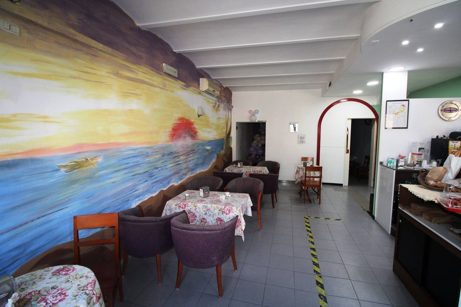 5 bedrooms Apartment in Civitanova Marche, Italy No. 351513