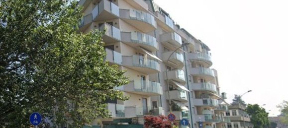 Квартира с 5 комнатами в Лоди, Италия № 110318 7