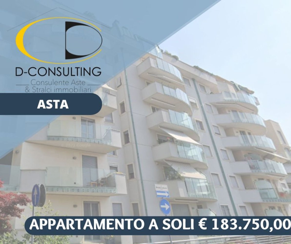 Квартира с 5 комнатами в Лоди, Италия № 110318