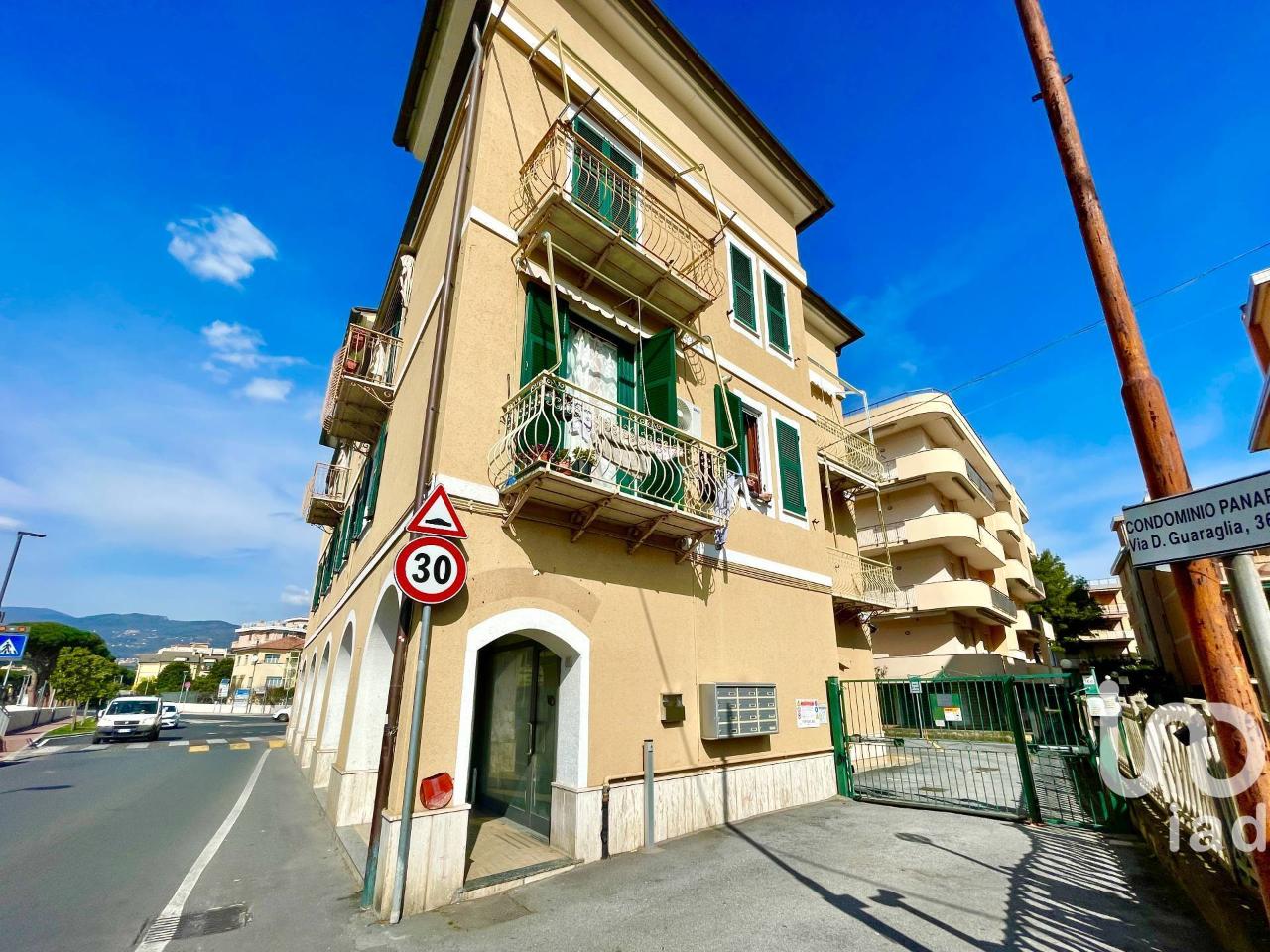 2غرفة شقة في Pietra Ligure, Italy رقم 169206