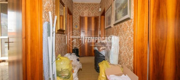 2 bedrooms Apartment in Modena, Italy No. 277067 8