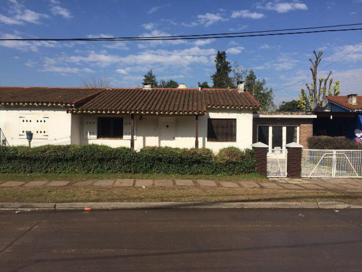 3 غرف نوم منزل في Bermudez, Argentina رقم 12918