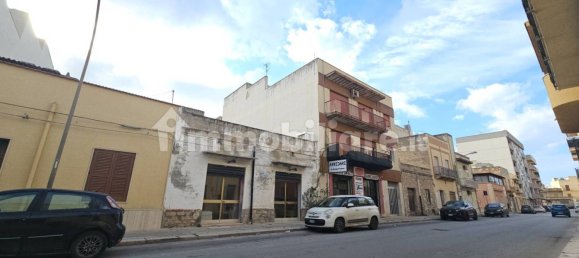  عقار تجاري في Trapani, Italy 183متر مربع رقم 49542 2