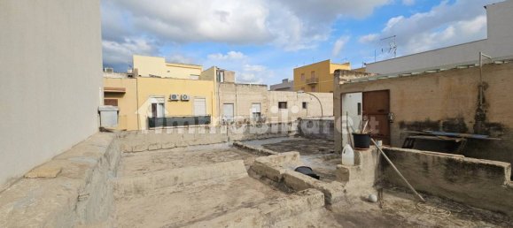  عقار تجاري في Trapani, Italy 183متر مربع رقم 49542 30