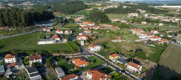 Дом с 6 спальнями в Requiao, Португалия № 176178 23