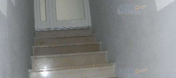 3-salle Appartement à Lavello, Italy No. 97637 14