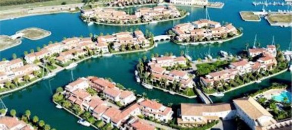 3-salle Appartement à Lavello, Italy No. 97637 95