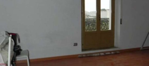 3-salle Appartement à Lavello, Italy No. 97637 41