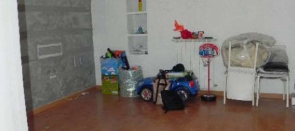 3-salle Appartement à Lavello, Italy No. 97637 39