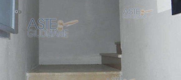 3-salle Appartement à Lavello, Italy No. 97637 46