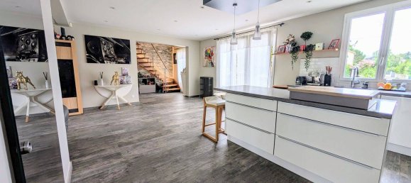 3 bedrooms House in Neuilly-Plaisance, France No. 326870 3