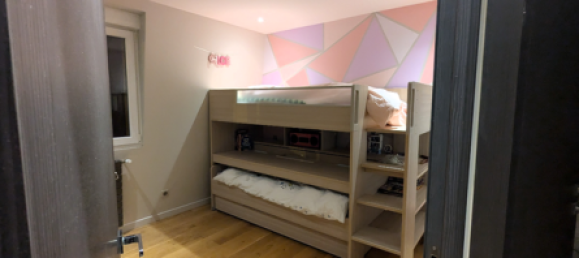 3 bedrooms House in Neuilly-Plaisance, France No. 326870 10