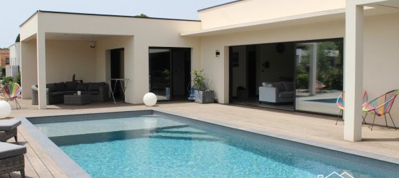 4 bedrooms Villa in Lecci, France No. 275287 2