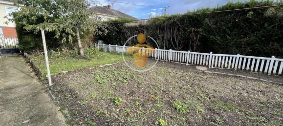 3 bedrooms House in Beautor, France No. 89412 22