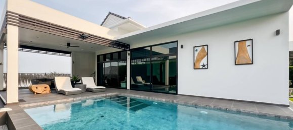 Villa de 3 dormitorios en Hua Hin, Thailand No. 58526 10