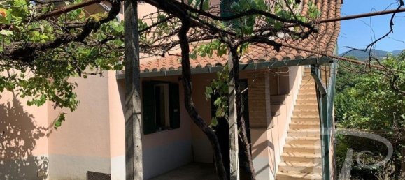 Дом с 10 комнатами в Артена, Италия № 9572 2