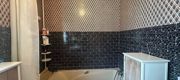 2 chambres Appartement à Chartres, France No. 159410 7