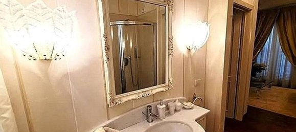 4-salle Appartement à Massa, Italy No. 260643 16