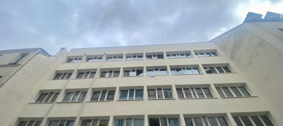  موقف سيارات في Paris, France 8متر مربع رقم 125812 2