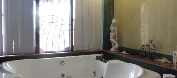 4 Schlafzimmer Villa in Ba Dinh, Vietnam, Nr. 7806 10