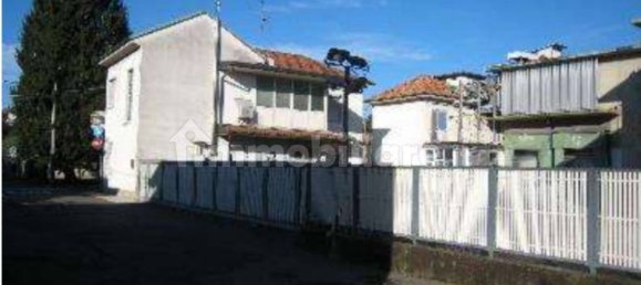 5 rooms Warehouse in Lentate sul Seveso, Italy No. 295237 4