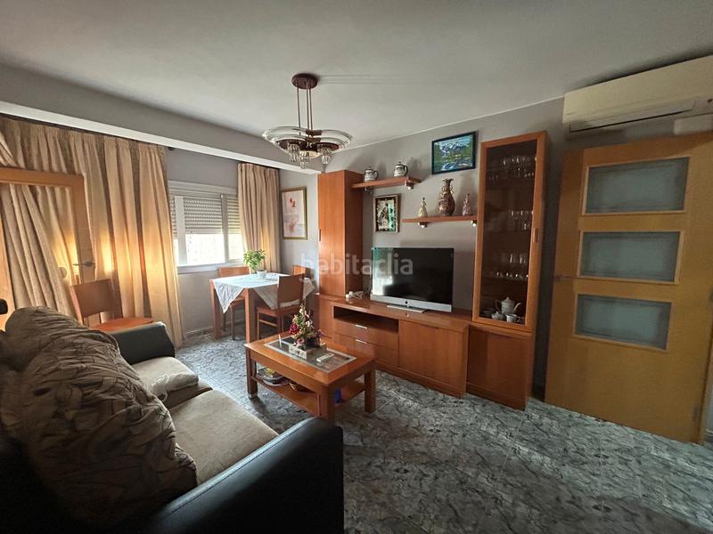 Apartamento de 3 dormitorios en Badalona, Spain No. 201240