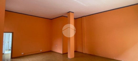 3 rooms Commercial property in Zanica, Italy No. 174963 2