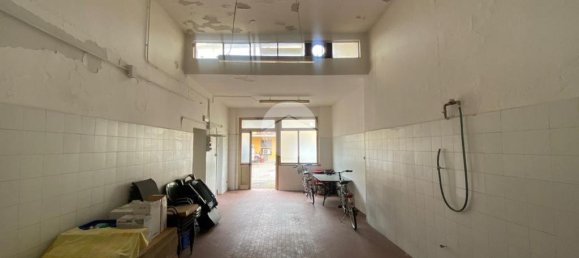 3 rooms Commercial property in Zanica, Italy No. 174963 8
