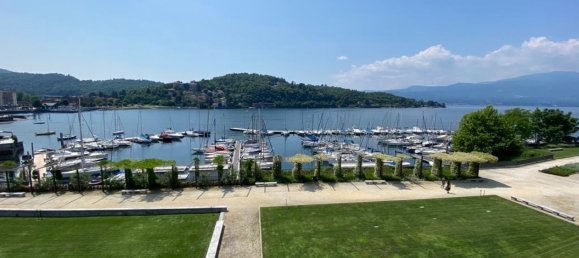 Hotel de 2 dormitorios en Laveno-Mombello, Italy No. 78983 18