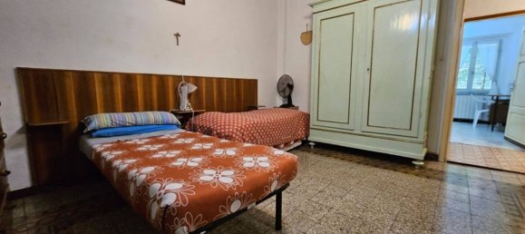 4 bedrooms Apartment in Colle di Val d'Elsa, Italy No. 116181 9