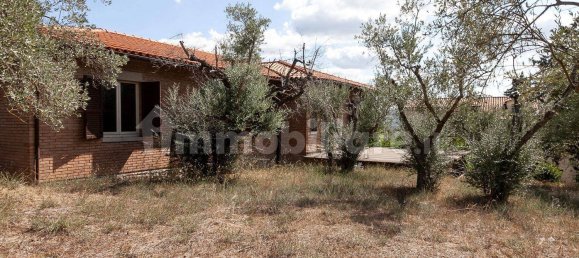 4 bedrooms Villa in Perugia, Italy No. 5559 26