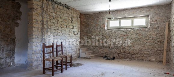 4 bedrooms Villa in Perugia, Italy No. 5559 18