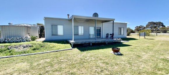 3 bedrooms House in Perlubie, Australia No. 223 2