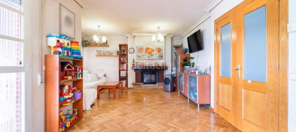 Дом с 4 спальнями в Севилья-ла-Нуэва, Испания № 171940 9