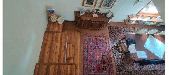 Duplex de 9 divisões em Prato, Italy N.º 190796 4