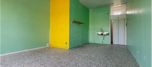 1غرفة عقار تجاري في Cairate, Italy رقم 279190 4