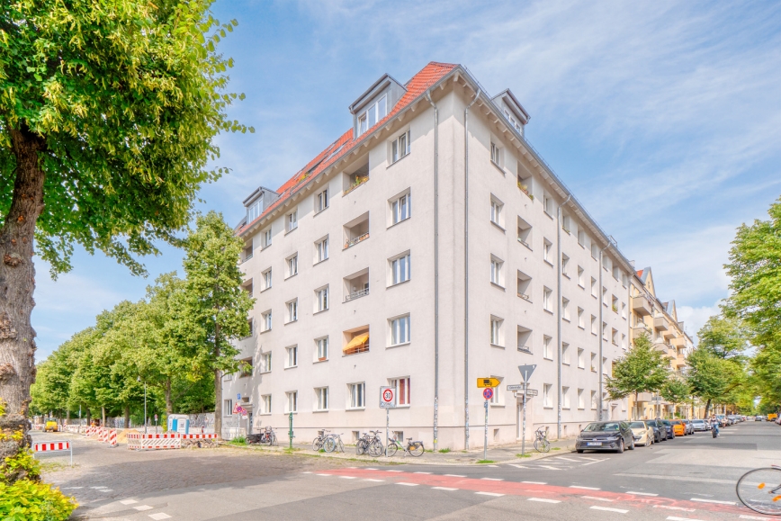 3 bedrooms Apartment in Neukolln, Germany No. 38767