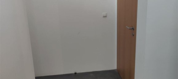 2غرفة منزل ذو طابقين في Reutlingen, Germany رقم 13448 2