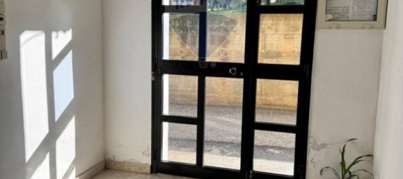 3 Schlafzimmer Wohnung in Melilli, Italy, Nr. 108997 11