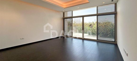 6 bedrooms Villa in Dubai, UAE No. 28033 20