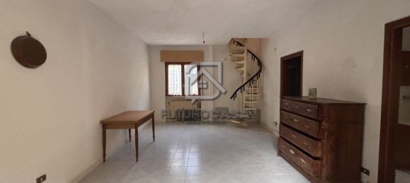 Casa de 5 divisões em Savignano Irpino, Italy N.º 269468 28