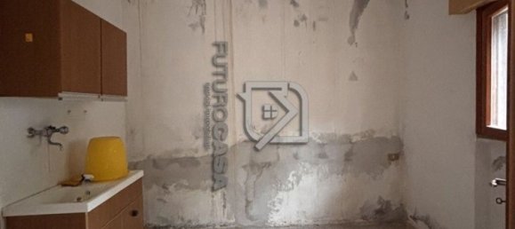 Casa de 5 divisões em Savignano Irpino, Italy N.º 269468 29