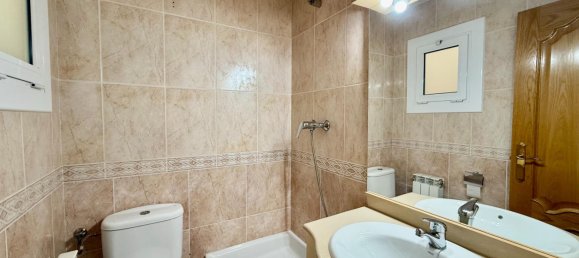 4 Schlafzimmer Wohnung in Esparreguera, Spain, Nr. 135374 11
