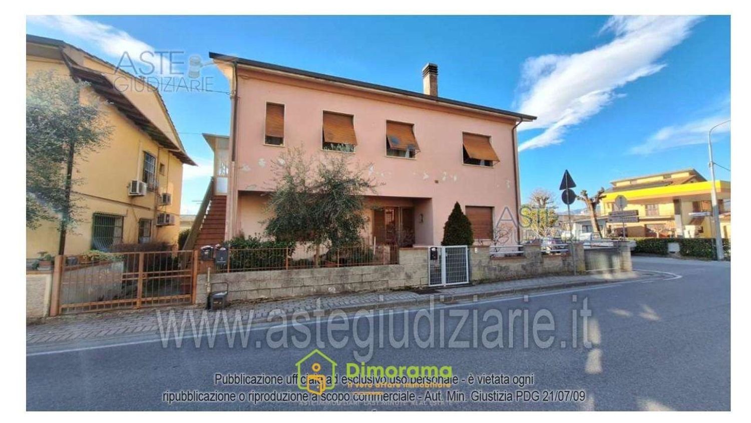 4 bedrooms Apartment in Pieve a Nievole, Italy No. 344126