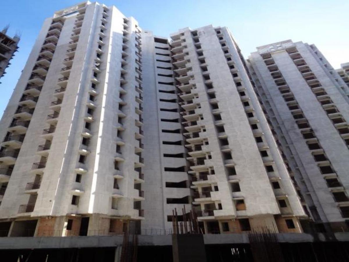 2 Schlafzimmer Haus in Noida, India, Nr. 66989