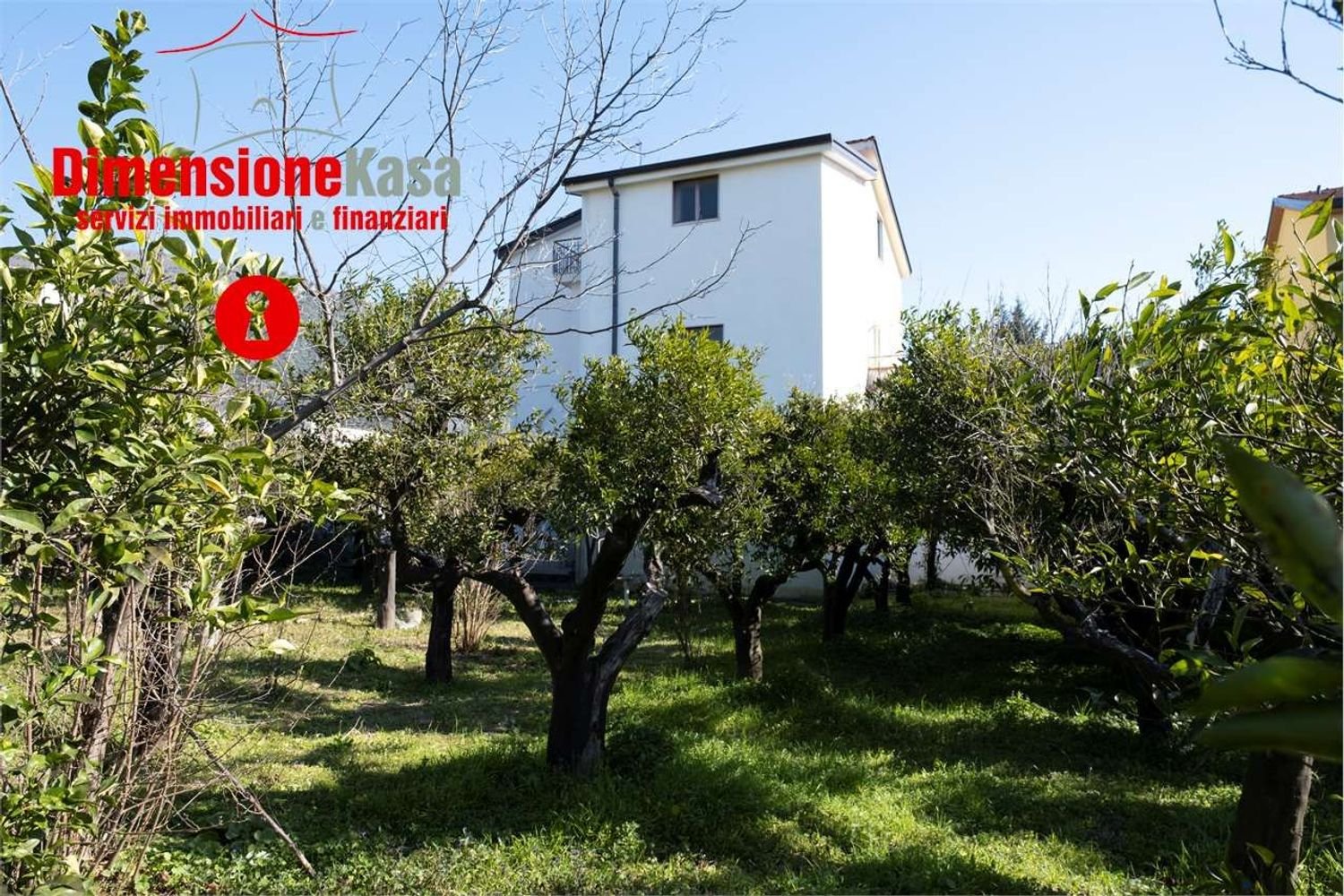 7 rooms Villa in Marzano di Nola, Italy No. 175305