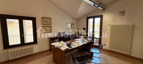 124m² Office in Poggio Rusco, Italy No. 279120 7