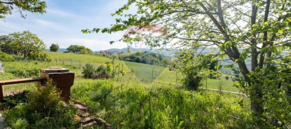 5 rooms Apartment in Staffolo, Italy No. 2042 13