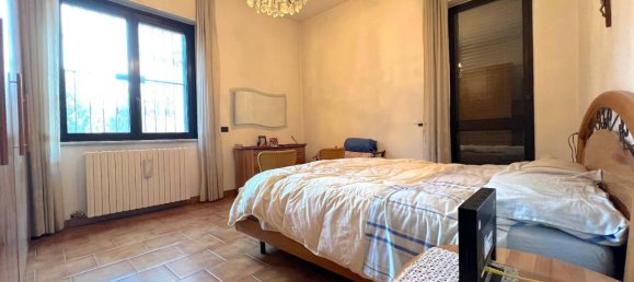 6 rooms Apartment in Vimodrone, Italy No. 28170 11