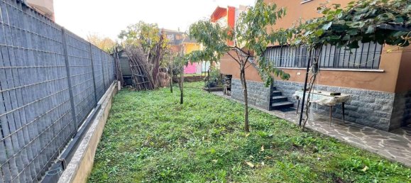 6 rooms Apartment in Vimodrone, Italy No. 28170 3